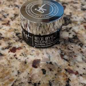 It Cosmetics Bye Bye Redness Correcting Cr…